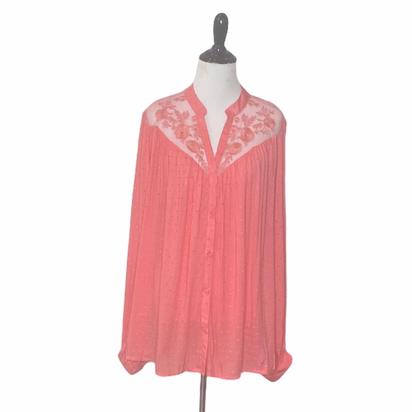 Entro Pink Swiss Dot Floral Lace Split Neckline Top - Picture 5 of 7